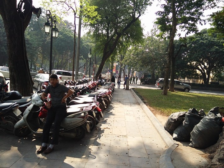 Phạt hơn 60 triệu đồng 3 điểm trông xe vi phạm quanh khu vực Hồ Gươm phat hon 60 trieu dong 3 diem trong xe vi pham quanh khu vuc ho guom