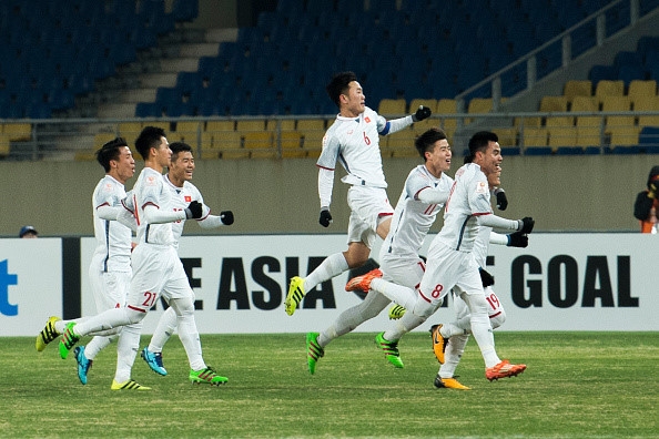 U23 Việt Nam sẽ diễu hành bằng xe buýt 2 tầng mui trần ở Hà Nội u23 viet nam se dieu hanh bang xe buyt 2 tang mui tran o ha noi