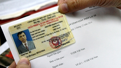 CSGT Hà Nội đề xuất rút thời hạn bằng lái ôtô xuống còn 5 năm
