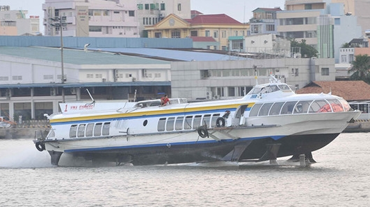 TP.HCM sắp mở 2 tuyến buýt đường sông