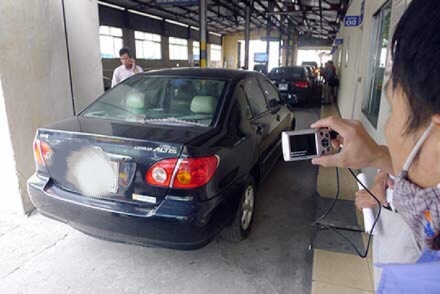 Hàng nghìn ô tô bị “treo” đăng kiểm vì chưa nộp phạt giao thông hang nghin o to bi treo dang kiem vi chua nop phat giao thong