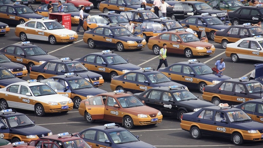 Bắc Kinh muốn thay hết taxi chạy xăng bằng xe điện bac kinh muon thay het taxi chay xang bang xe dien