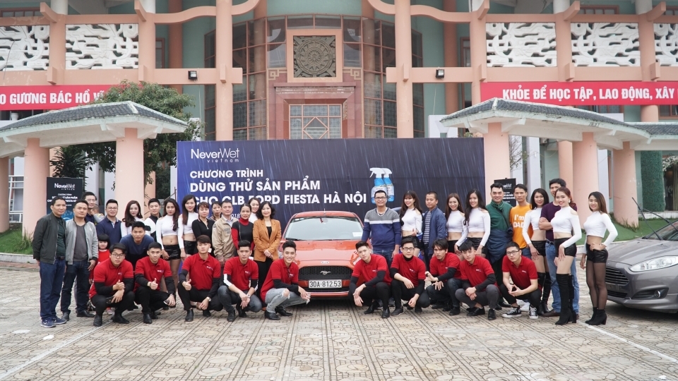 NeverWet phủ nano chống nước cho CLB Ford Fiesta Hà Nội