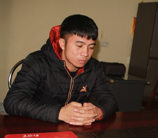 Xe cứu thương tông 3 người một gia đình nguy kịch, tài xế lái xe bỏ trốn xe cuu thuong tong 3 nguoi mot gia dinh nguy kich tai xe lai xe bo tron