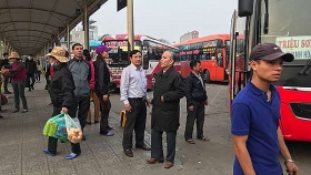 dan do ve que nghi tet ben xe vang chua tung thay