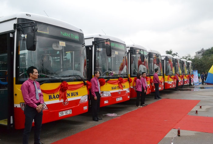Hà Nội lần đầu có xe buýt đạt tiêu chuẩn EURO 4 Hà Nội lần đầu có xe buýt đạt tiêu chuẩn EURO 4