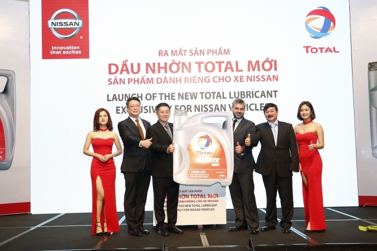 Dầu nhớt Total dành riêng cho xe Nissan ra mắt người tiêu dùng trong nước