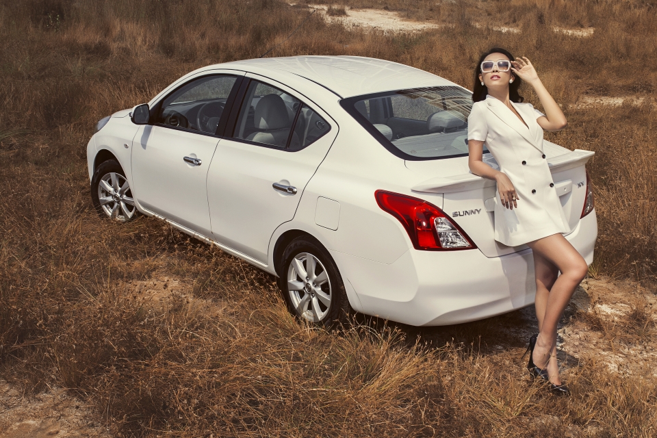 infographic nhin lai nhung moc son cua nissan sunny