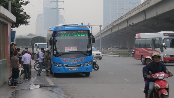 Hà Nội điểm danh hàng loạt bến "cóc", xe khách trá hình