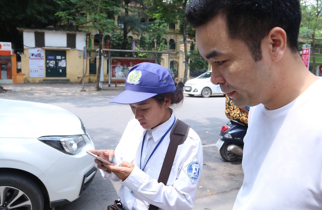 ha noi nguoi dan con bo ngo trai nghiem iparking