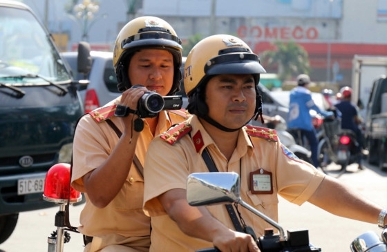 TP Hồ Chí Minh: 13.000 người chạy sai luật bị CSGT ghi hình không chịu đóng phạt tp ho chi minh 13000 nguoi chay sai luat bi csgt ghi hinh khong chiu dong phat