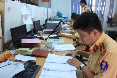 TP Hồ Chí Minh: 13.000 người chạy sai luật bị CSGT ghi hình không chịu đóng phạt tp ho chi minh 13000 nguoi chay sai luat bi csgt ghi hinh khong chiu dong phat