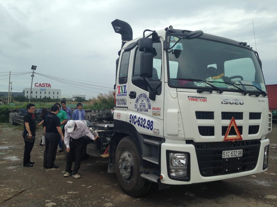 isuzu viet nam tung khuyen mai dich vu dac biet tu hom nay 165