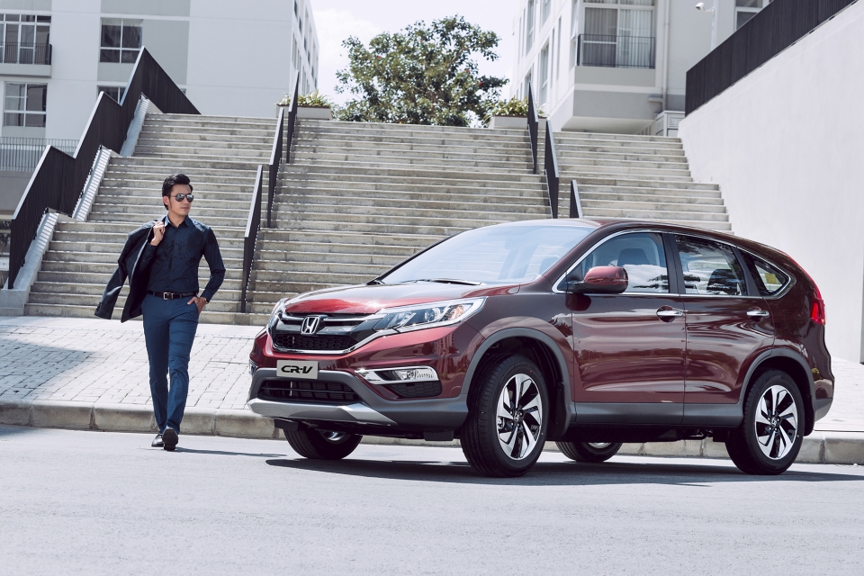 mua honda cr v accord nhan khuyen mai lon