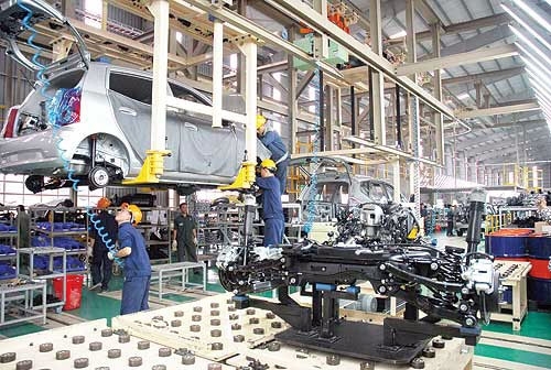 Bộ Công thương lý giải thực trạng Ô tô Việt Nam đắt gấp đôi Thái Lan bo cong thuong ly giai thuc trang o to viet nam dat gap doi thai lan
