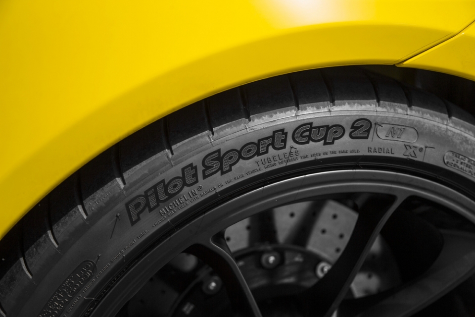 Porsche 911 GT3 tự phá vỡ kỷ lục trên đường đua Nürburgring porsche 911 gt3 tu pha vo ky luc tren duong dua n rburgring