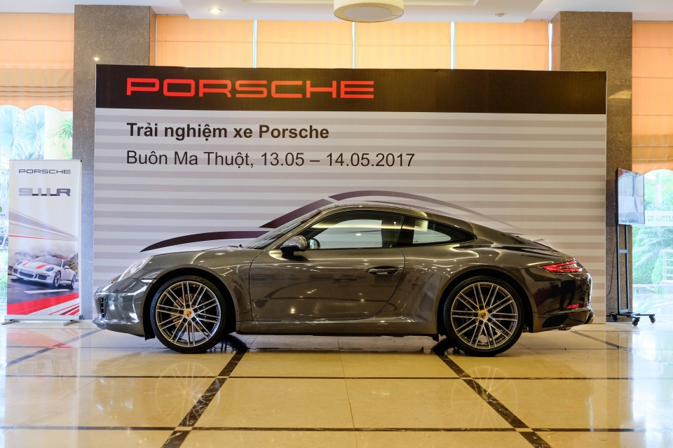 Trải nghiệm cảm giác sau vô – lăng của Porsche: Phong cách từ nguồn cội trai nghiem cam giac sau vo lang cua porsche phong cach tu nguon coi
