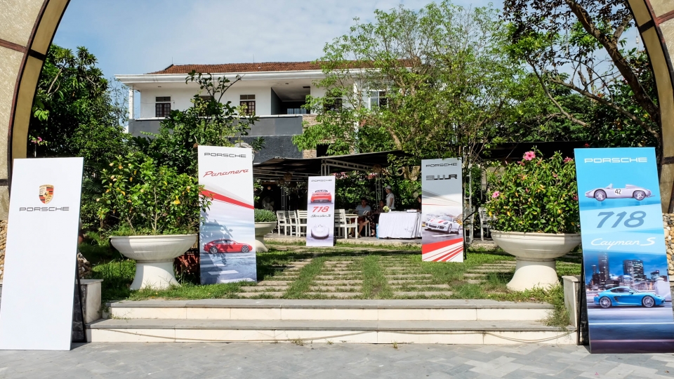 Trải nghiệm cảm giác sau vô – lăng của Porsche: Phong cách từ nguồn cội trai nghiem cam giac sau vo lang cua porsche phong cach tu nguon coi