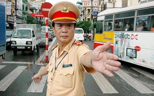 Hà Nội: CSGT sẽ dùng điện thoại thông minh trong xử lý vi phạm ha noi csgt se dung dien thoai thong minh ho tro xu ly vi pham