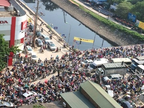 Hà Nội sẽ điều chỉnh giờ học giờ làm, chưa xem xét thu hồi xe máy cũ ha noi se dieu chinh gio hoc gio lam chua xem xet thu hoi xe may cu