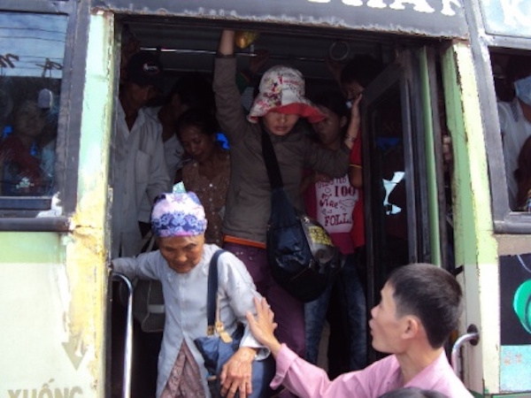 TP Hồ Chí Minh miễn phí vé xe buýt cho người trên 70 tuổi tp ho chi minh mien phi ve xe buyt cho nguoi tren 70 tuoi