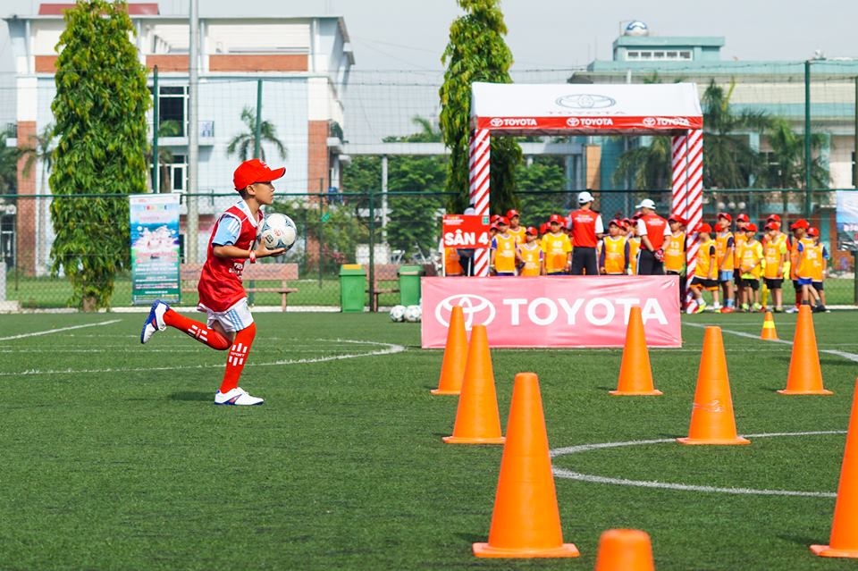 “Trại hè bóng đá thiếu niên Toyota 2017” chọn ra 30 em nhỏ Việt Nam xuất sắc nhất trai he bong da thieu nien toyota 2017 chon ra 30 em nho viet nam xuat sac nhat