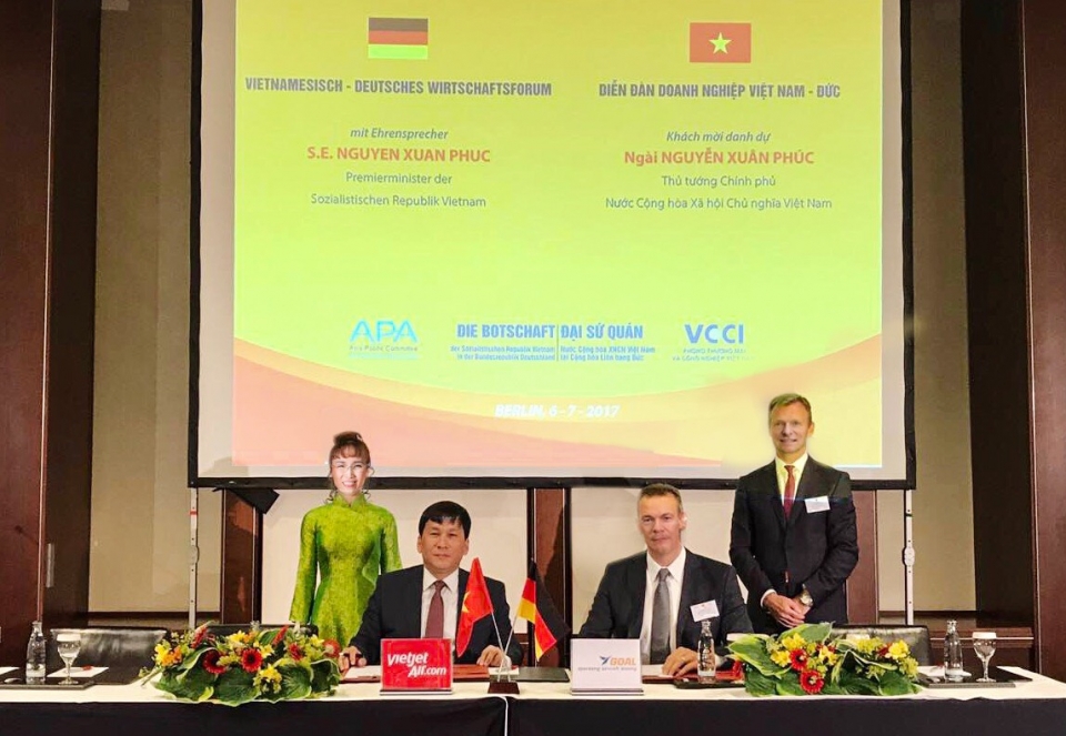 vietjet ky thoa thuan tai chinh may bay voi tap doan goal duc
