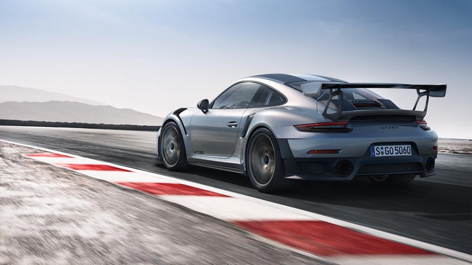 Về Việt Nam, Porsche 911 GT2 RS sẽ đắt hơn cả Lamborghini Huracan ve viet nam porsche 911 gt2 rs se dat hon ca lamborghini huracan