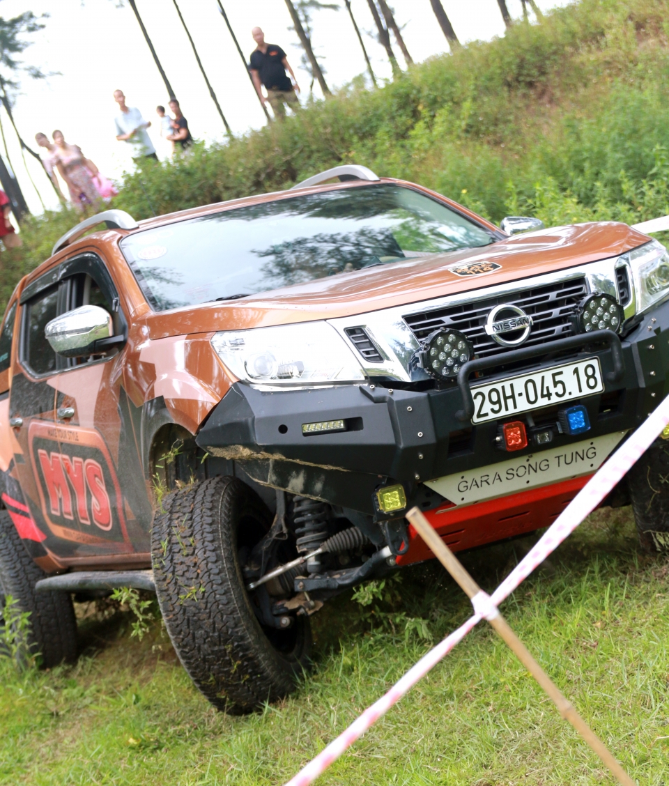 Câu lạc bộ Nissan Navara chào mừng sinh nhật lần thứ 2 cau lac bo nissan navara chao mung sinh nhat lan thu 2