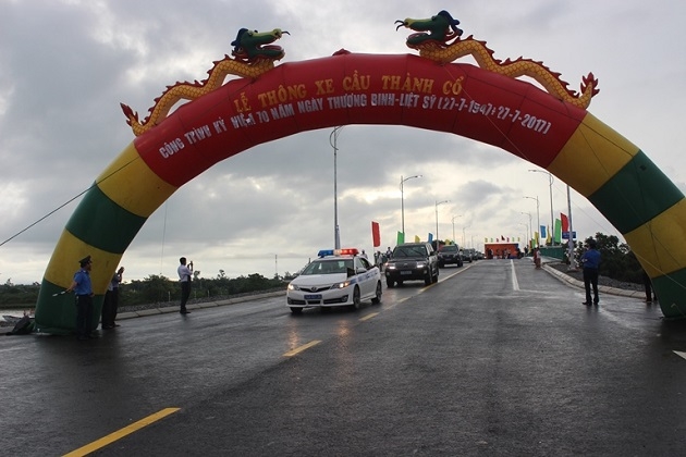 Quảng Trị: Thông xe cầu Thành Cổ nối đôi bờ sông Thạch Hãn lịch sử quang tri thong xe cau thanh co noi doi bo song thach han lich su