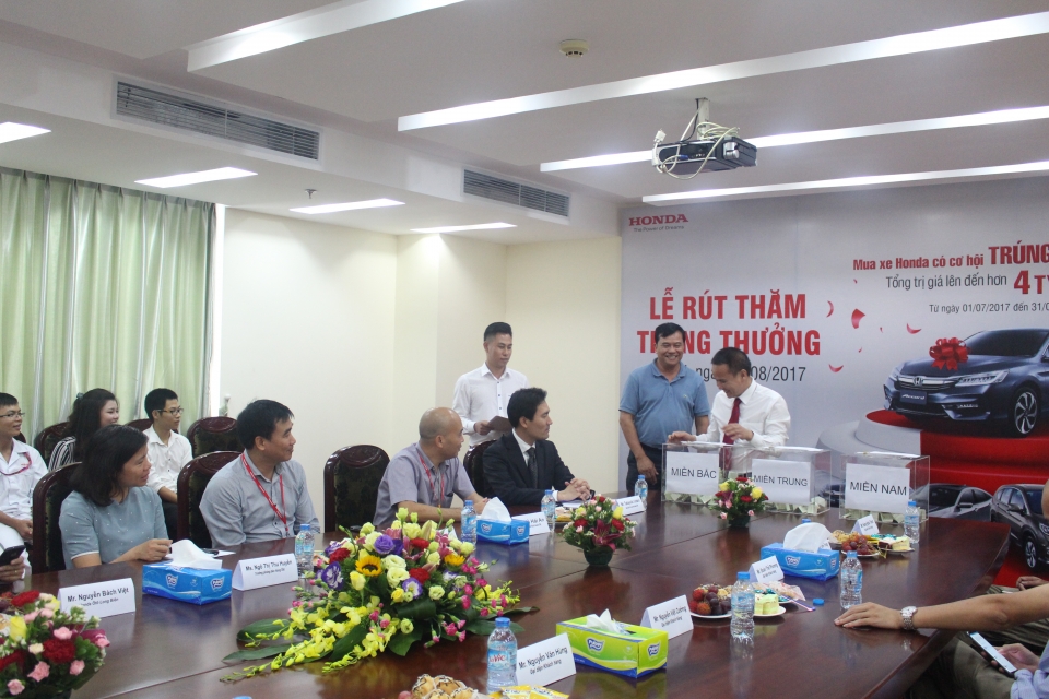 Honda Việt Nam công bố kết quả chương trình “Mua xe Honda, cơ hội trúng xe Accord” honda viet nam cong bo ket qua chuong trinh mua xe honda co hoi trung xe accord