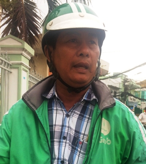 Nhiều ý kiến trái chiều về việc GrabBike tăng phí sử dụng dịch vụ nhieu y kien trai chieu ve viec grabbike tang phi su dung dich vu