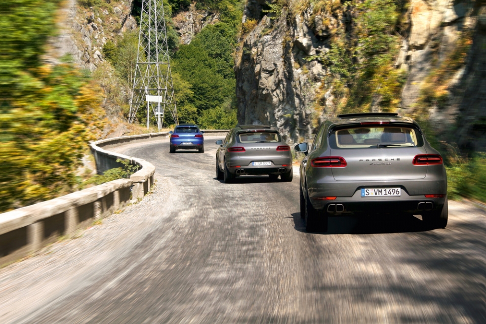 Mua Porsche Cayenne và nhận cơ hội du ngoạn Italy mua porsche cayenne va nhan co hoi du ngoan italy