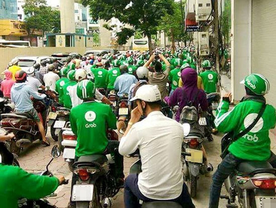 Grab sẽ tăng phí dịch vụ lên 20% đối với toàn bộ tài xế GrabBike từ ngày 5/9 grab se tang phi dich vu len 20 doi voi toan bo tai xe grabbike tu ngay 59