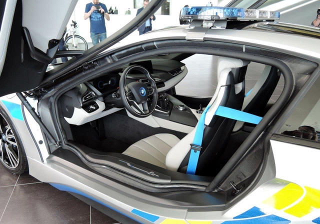 Còn nhiều rào cản tâm lý và chính sách đối với xe Hybrid tại Việt Nam con nhieu rao can tam ly va chinh sach doi voi xe hybrid tai viet nam