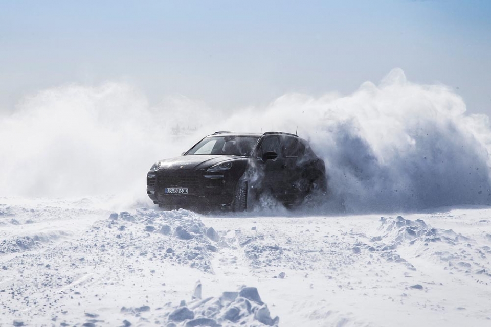 Mãn nhãn xem Porsche porsche thu lua cayenne the he moi