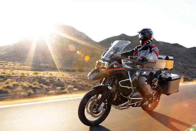 Triệu hồi toàn bộ xe BMW R 1200 GS tại Việt Nam trieu hoi toan bo xe bmw r 1200 gs tai viet nam