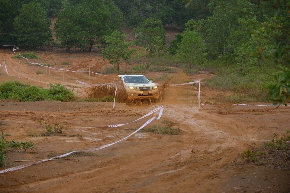 voc 2017 nissan viet nam tiep tuc dong hanh cung giai dau