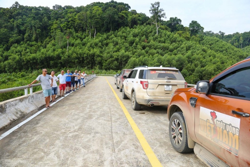 Một vòng Việt Nam: Hành trình đầy cảm xúc cùng chi hội ESC Team mot vong viet nam hanh trinh day cam xuc cung chi hoi esc team