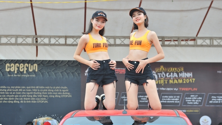[VOC 2017] Rạng rỡ những bóng hồng giữa chảo lửa
