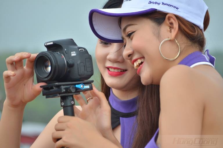 voc 2017 rang ro nhung bong hong giua chao lua