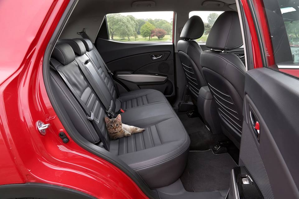 nhan xe ssangyong tivoli than toc chi voi 50 trieu dong
