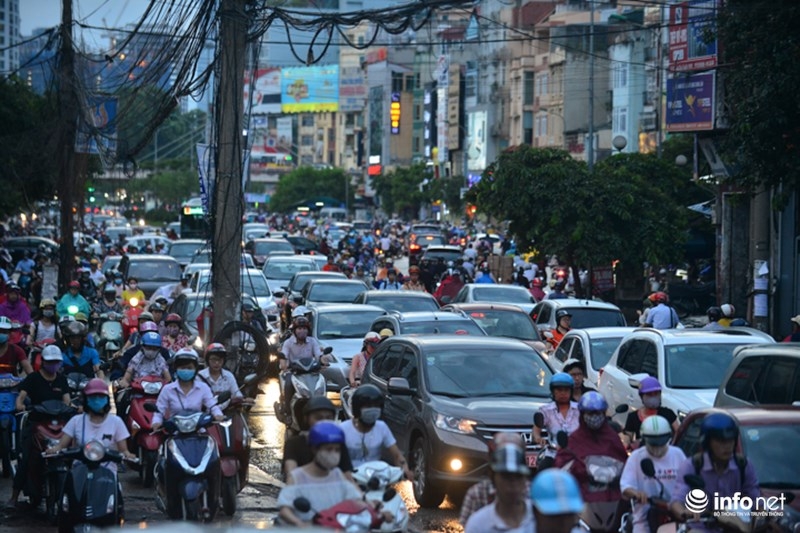 ha noi can canh nut that co chai tren duong nghin ty dang duoc giai toa