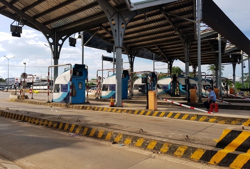 tram bot tuyen tranh tp bien hoa xa cua cho oto qua mien phi