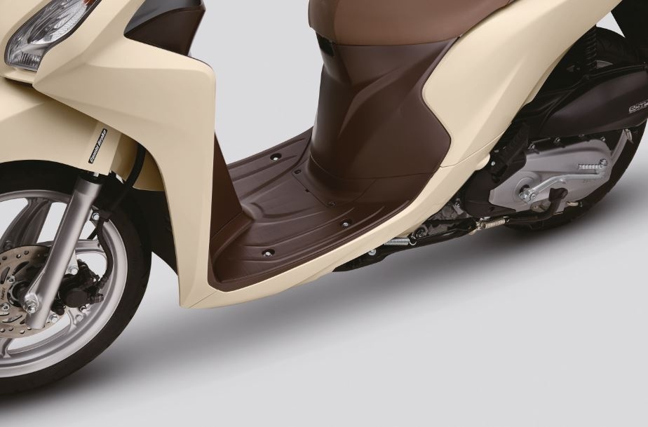 honda vision them mau moi gia khong doi