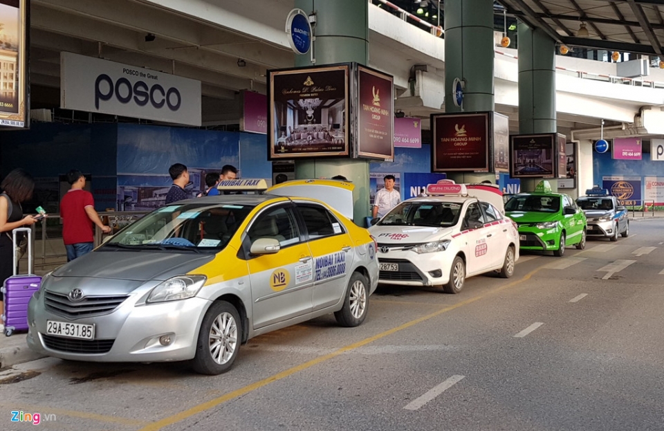 taxi truyen thong kinh doanh kieu uber grab duoc khong