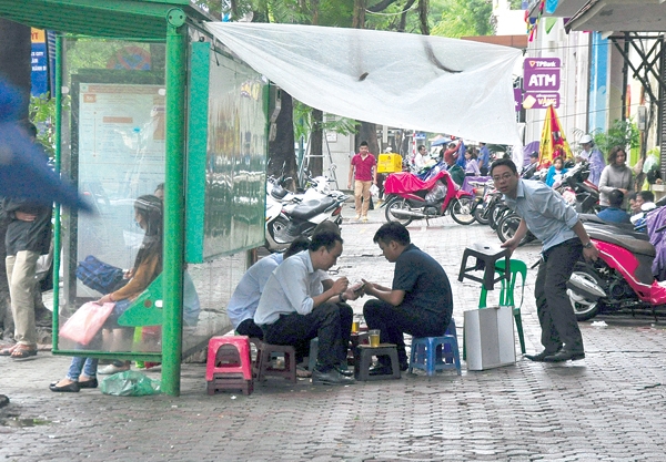 Hà Nội: Sẽ lắp camera phạt nguội lấn chiếm vỉa hè ha noi se lap camera phat nguoi lan chiem via he