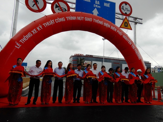 Đà Nẵng: Hầm chui phục vụ APEC về đích, công nhân được thưởng nóng 200 triệu da nang ham chui phuc vu apec ve dich cong nhan duoc thuong nong 200 trieu
