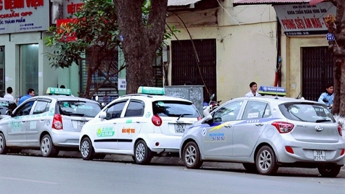 Bỏ phù hiệu taxi có rối thị trường?