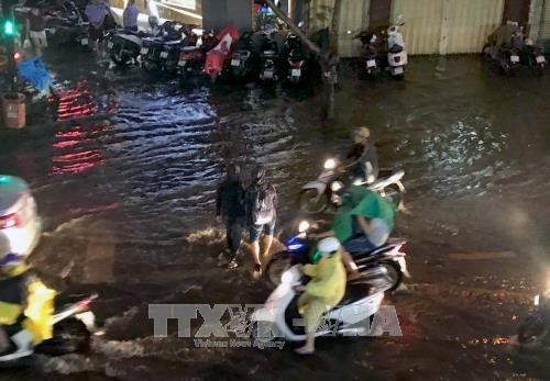 Thành phố Hồ Chí Minh lại ngập nặng do mưa cơn bão số 12 thanh pho ho chi minh lai ngap nang do mua con bao so 12
